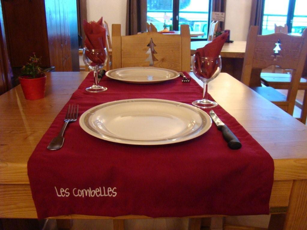 Hotel Les Combelles Châtel Kültér fotó